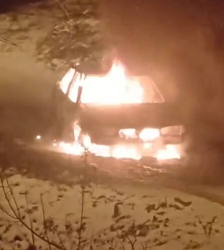 Kastamonu’nun İnebolu ilçesinde, Göçkün köyünde seyir halindeki bir otomobil aniden