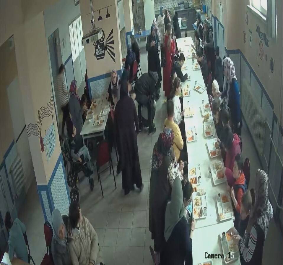 Kütahya’nın Simav ilçesinde özel eğitim veren bir okulda, nöbetçi öğretmen