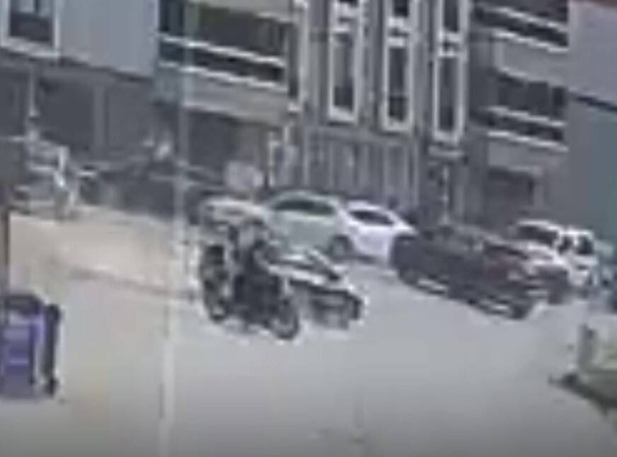 Amasya’nın Göllü Bağları Mahallesi'nde bir otomobil sürücüsü, bina önünde drift