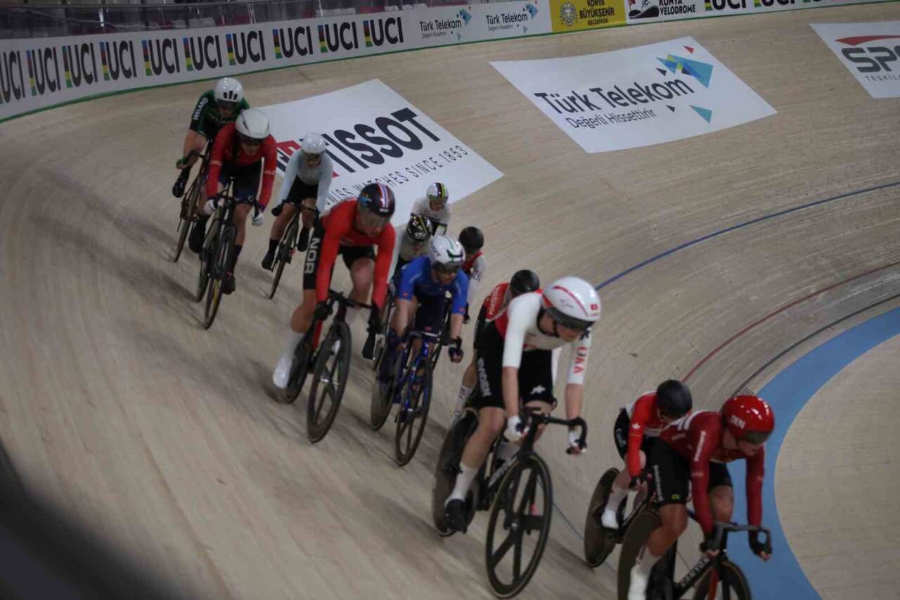 2025 UCI Pist Bisikleti Uluslar Kupası, 3. gün yarışları başladı.