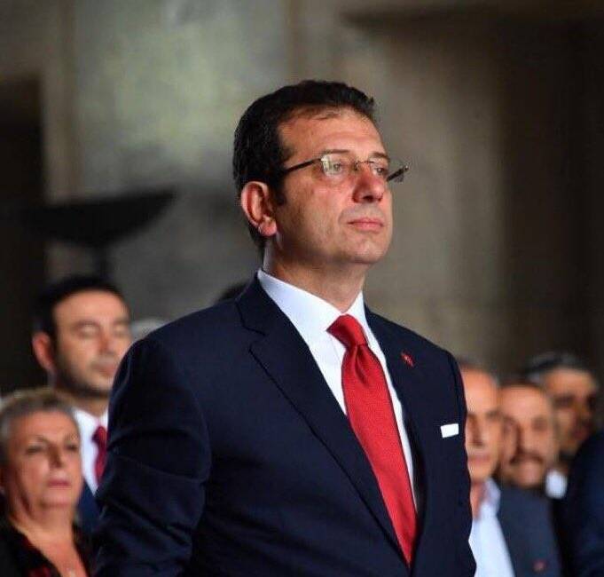 İstanbul Büyükşehir Belediye Başkanı Ekrem İmamoğlu, terörle ilişkilendirilen meclis üyeleri