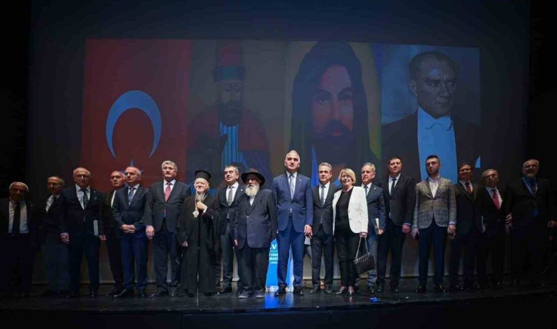 İstanbul Atatürk Kültür Merkezi’nde düzenlenen 3. Uluslararası Alevilik ve Bektaşilik