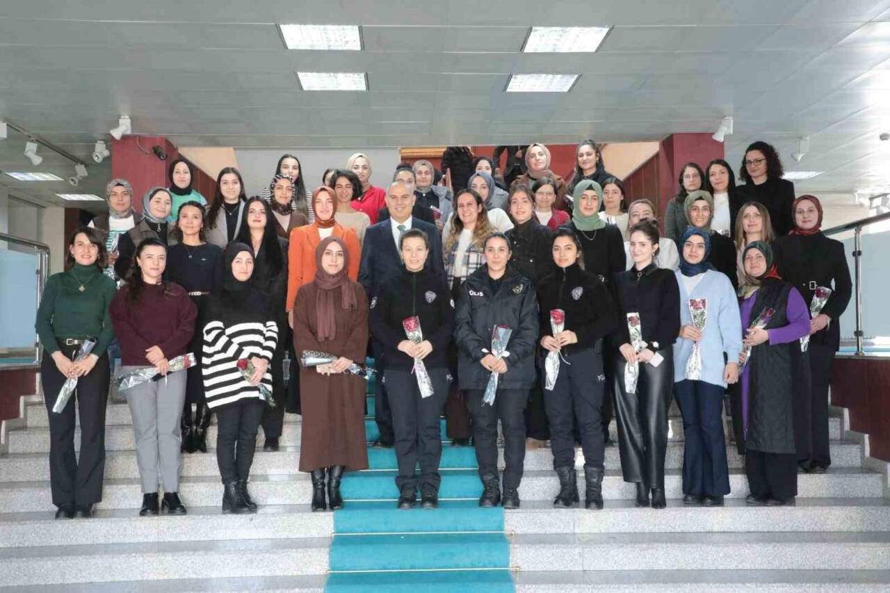 Ağrı Valisi Mustafa Koç ve eşi Neslihan Gül Koç, 8