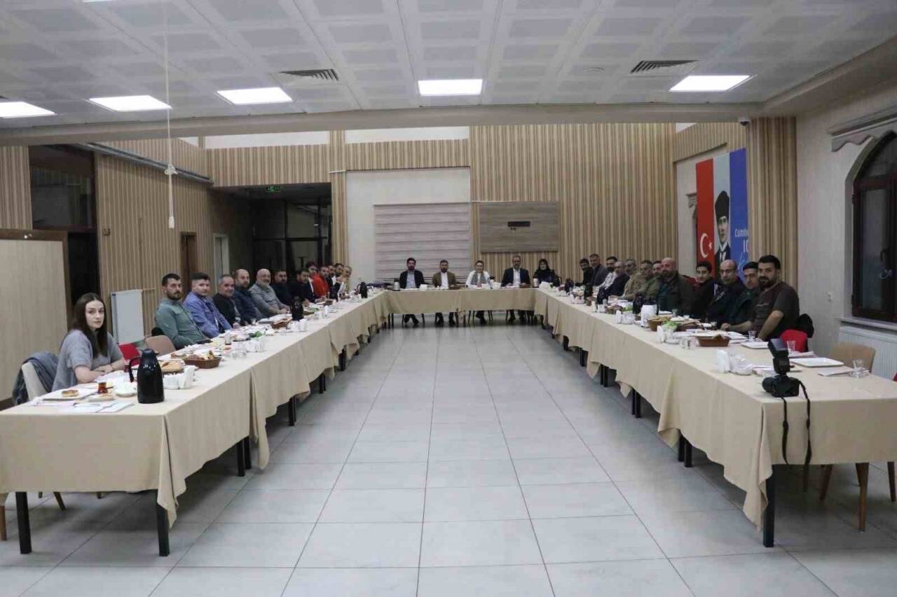 AK Parti Ağrı Milletvekili Ruken Kilerci ve AK Parti İl