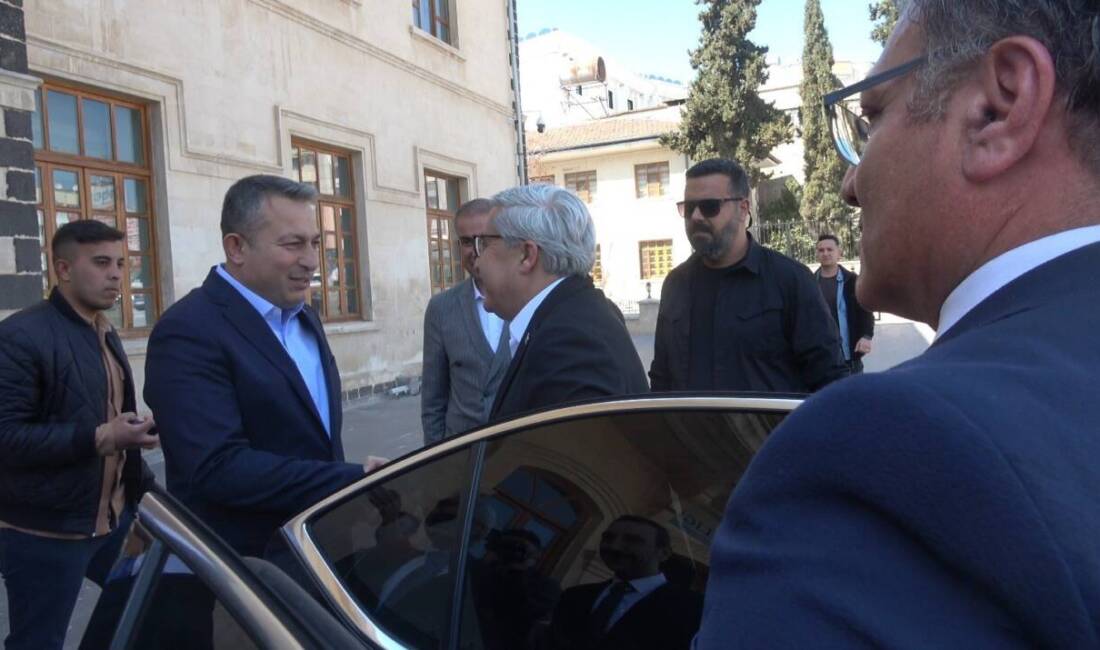 AK Parti Genel Başkan Yardımcısı Hüseyin Yayman, Kilis Valiliği’ni ziyaret