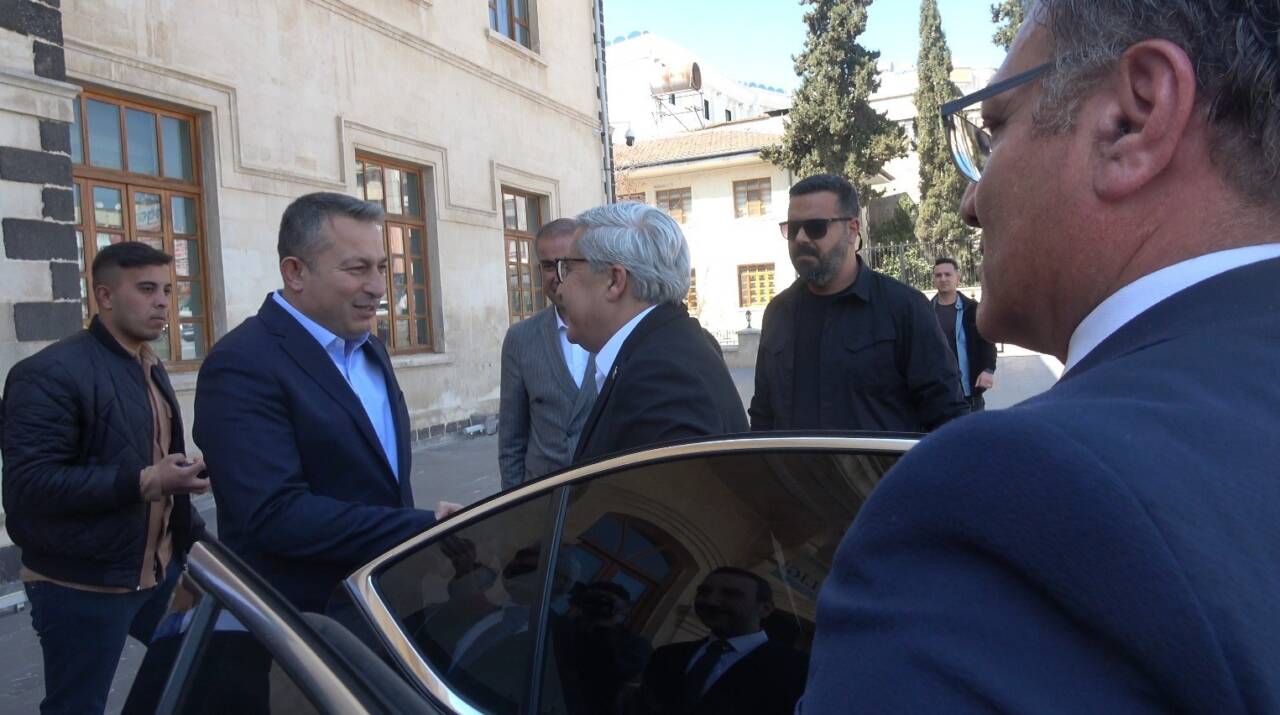 AK Parti Genel Başkan Yardımcısı Hüseyin Yayman, Kilis Valiliği’ni ziyaret