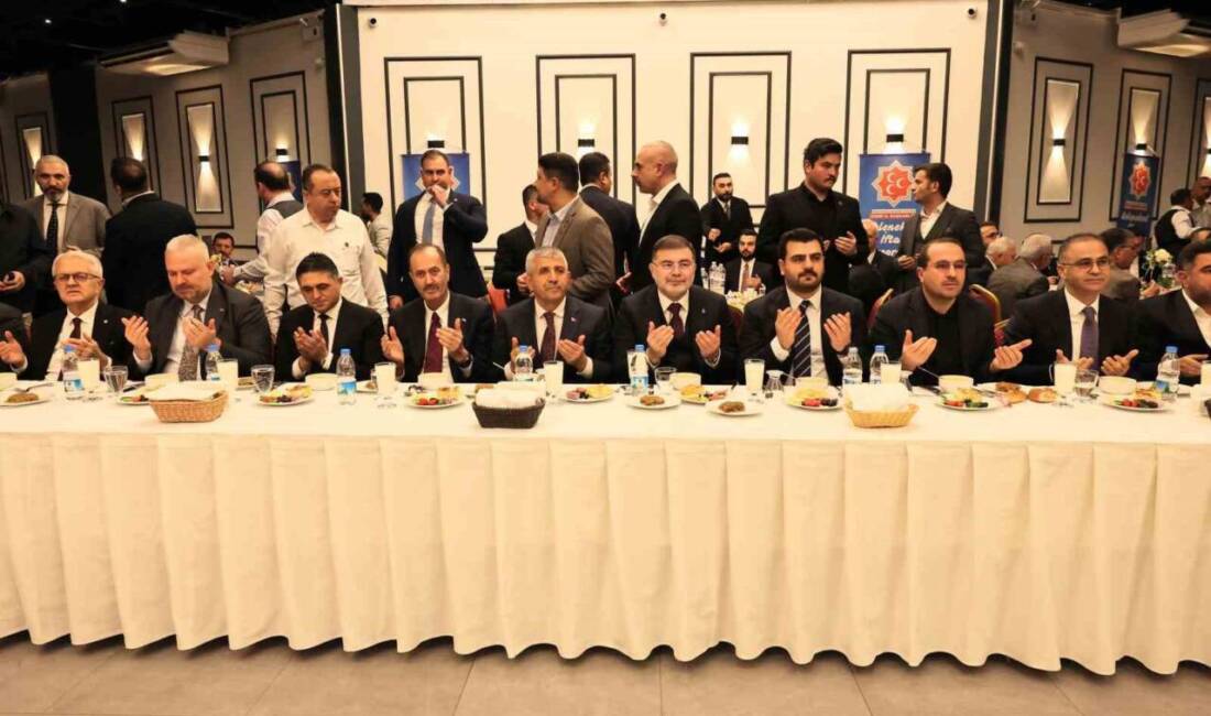AK Parti İzmir İl Başkanı Bilal Saygılı, iftar programında sahte