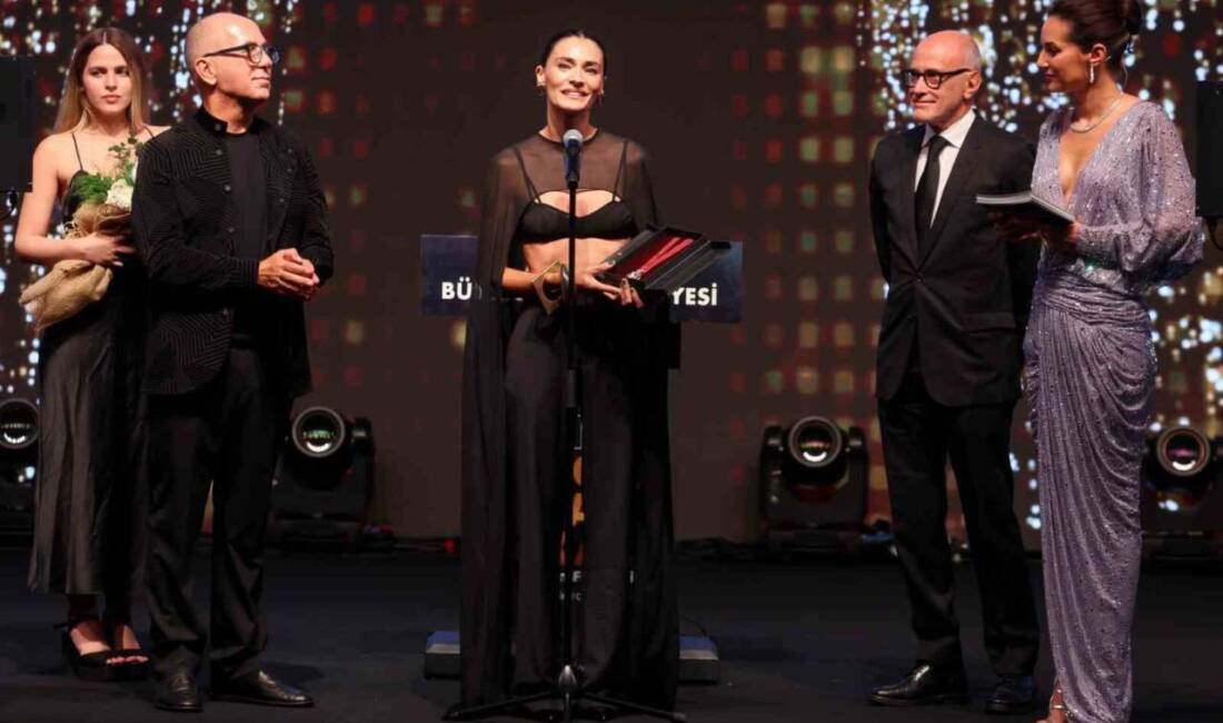 Uluslararası Antalya Altın Portakal Film Festivali’nde ‘Onursal Nişan’a layık görülen