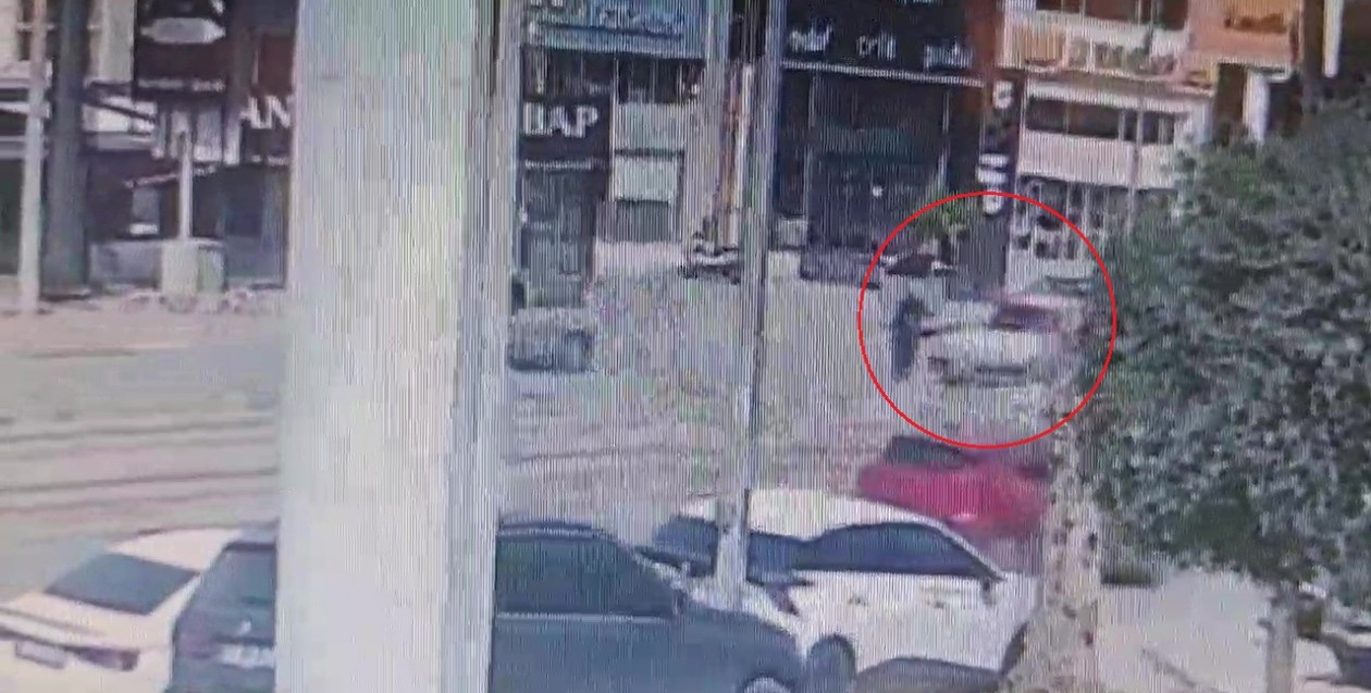 Antalya'da 73 yaşındaki Keriman Palas, emekli maaşını çektikten sonra yola