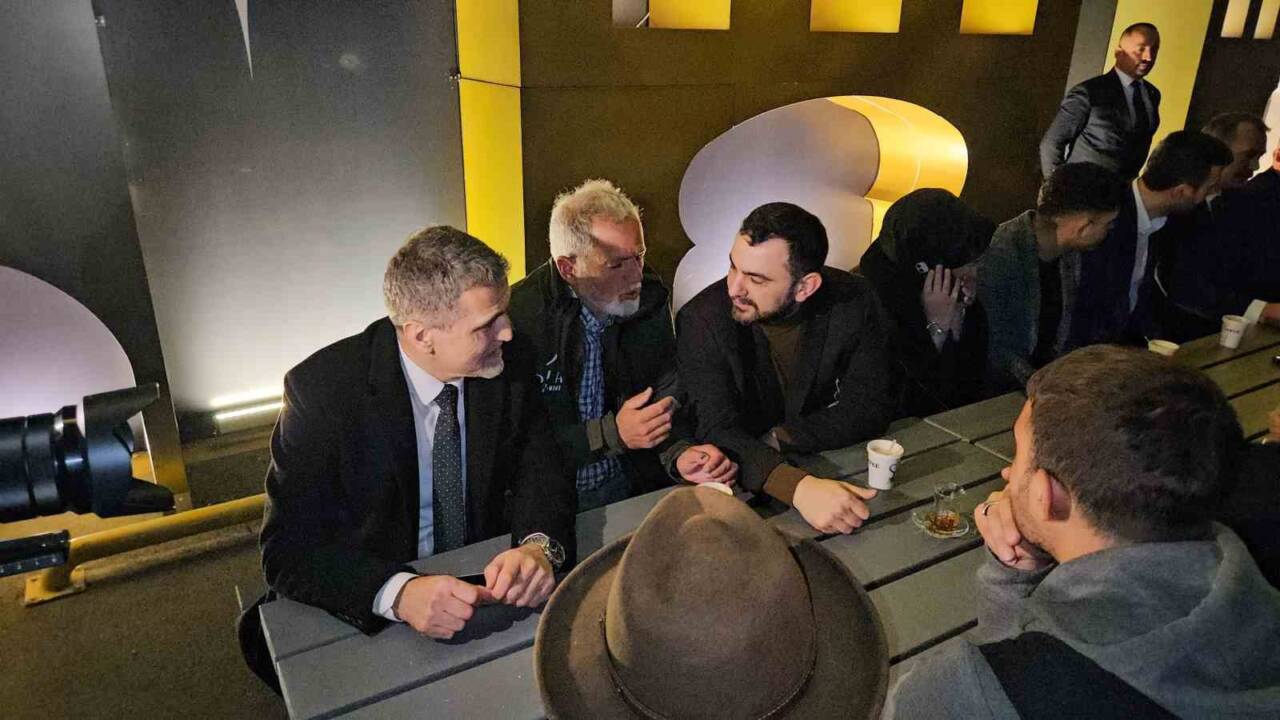 İspanya’dan çıkarak hac ibadetini yerine getirebilmek için yola çıkan Abdallah