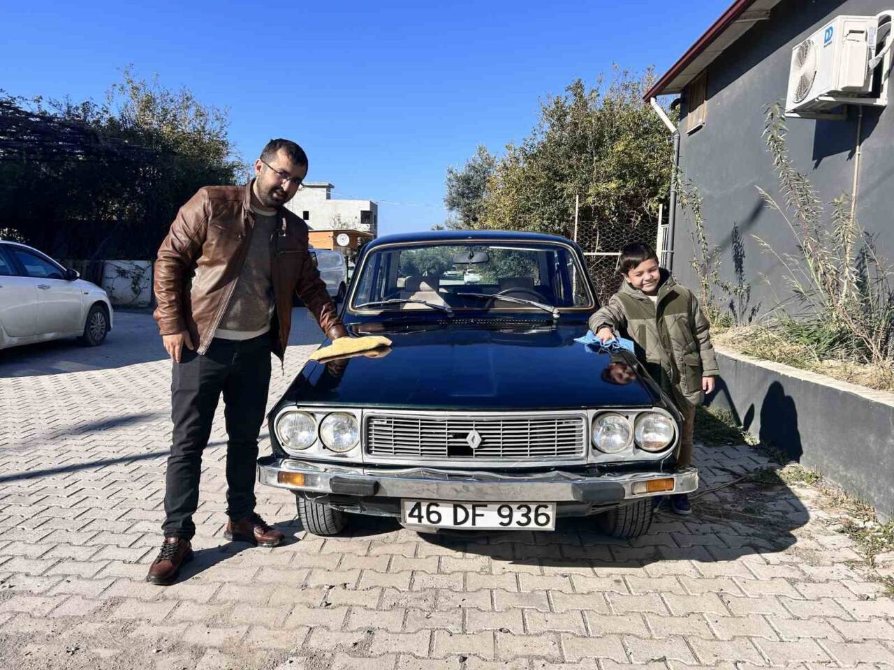 Hatay’da yaşayan Emre Örer, babasının maddi imkansızlıklardan dolayı sattığı aracın