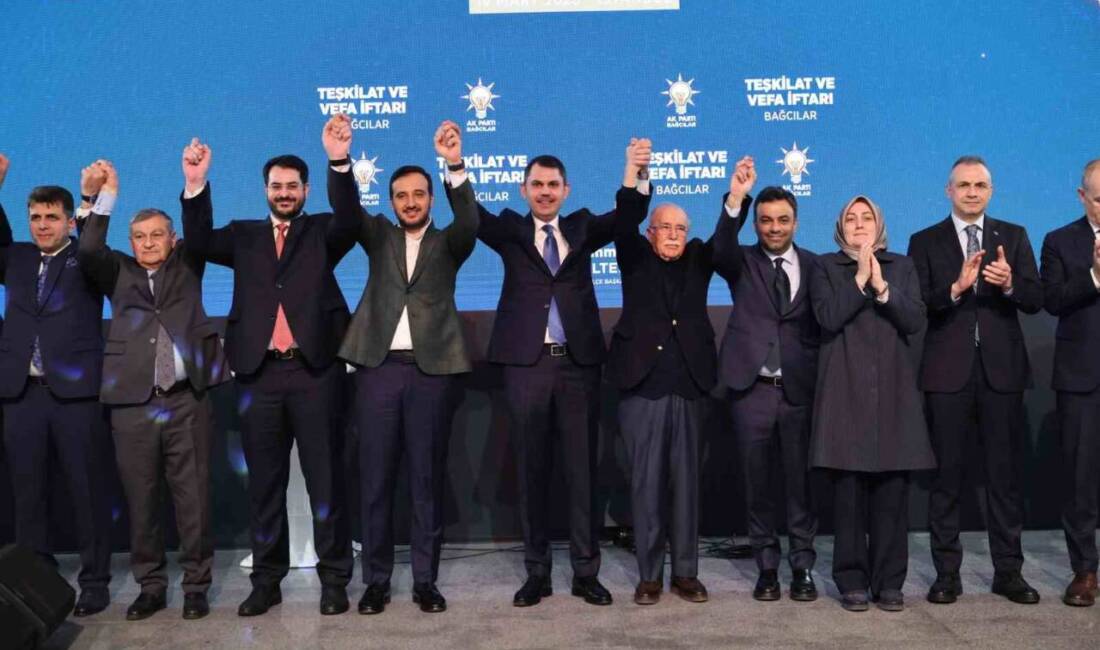 Çevre Şehircilik ve İklim Değişikliği Bakanı Murat Kurum, deprem sonrası