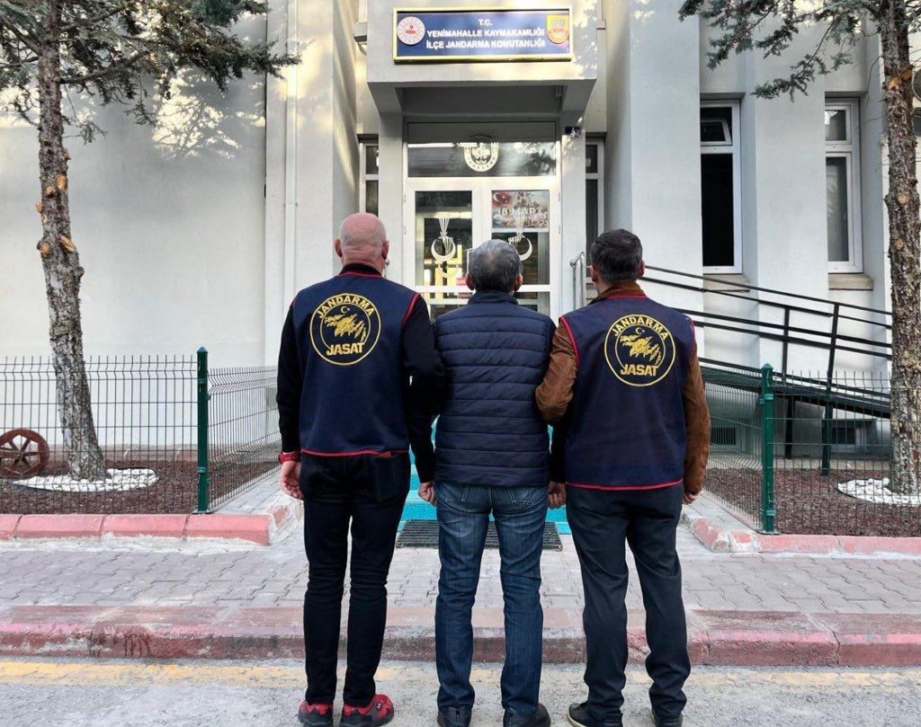 İçişleri Bakanı Ali Yerlikaya, istihbarat faaliyetleriyle ilgili belgeleri elde etmek