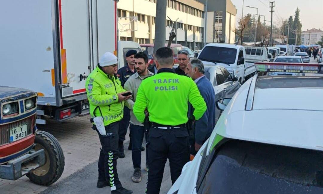 Bursa’nın İnegöl ilçesinde barışmak istediği boşanma aşamasındaki eşini tabancayla kovalayan