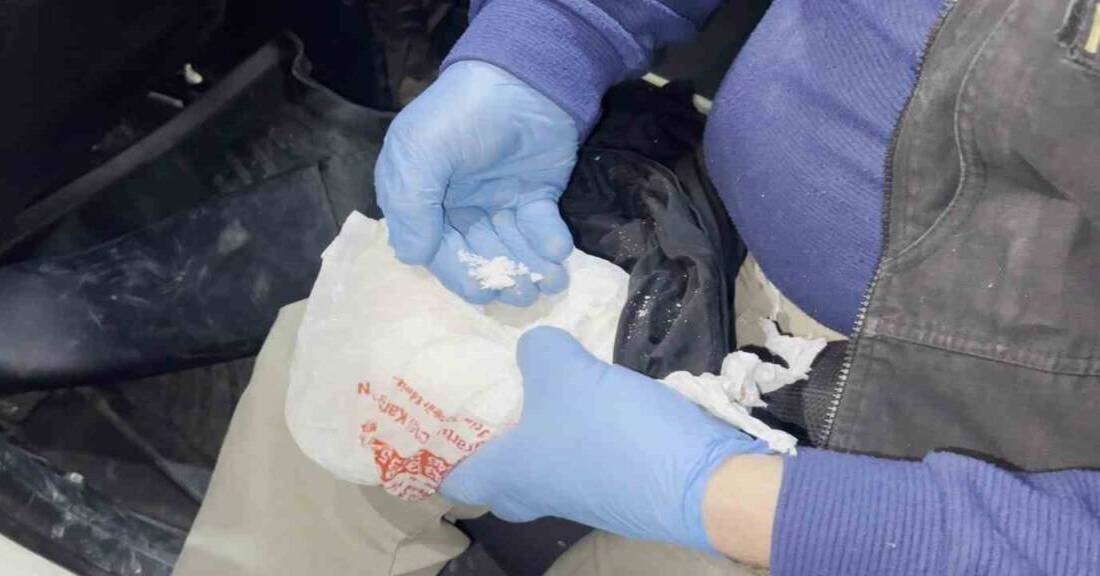 Batman’da polis ekiplerince bir otomobilde 1 kilo 76 gram metamfetamin