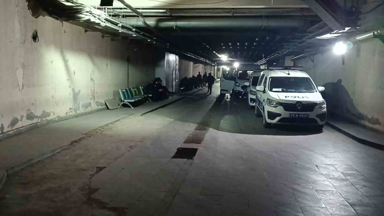 Batman'da Oto Galericiler Sitesi'nde bir kavgayı ayırmaya çalışan 26 yaşındaki