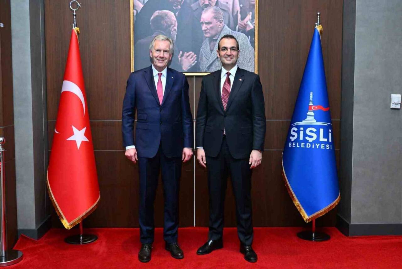 Eski Alman Cumhurbaşkanı Christian Wulff, Şişli Belediye Başkanı Resul Emrah