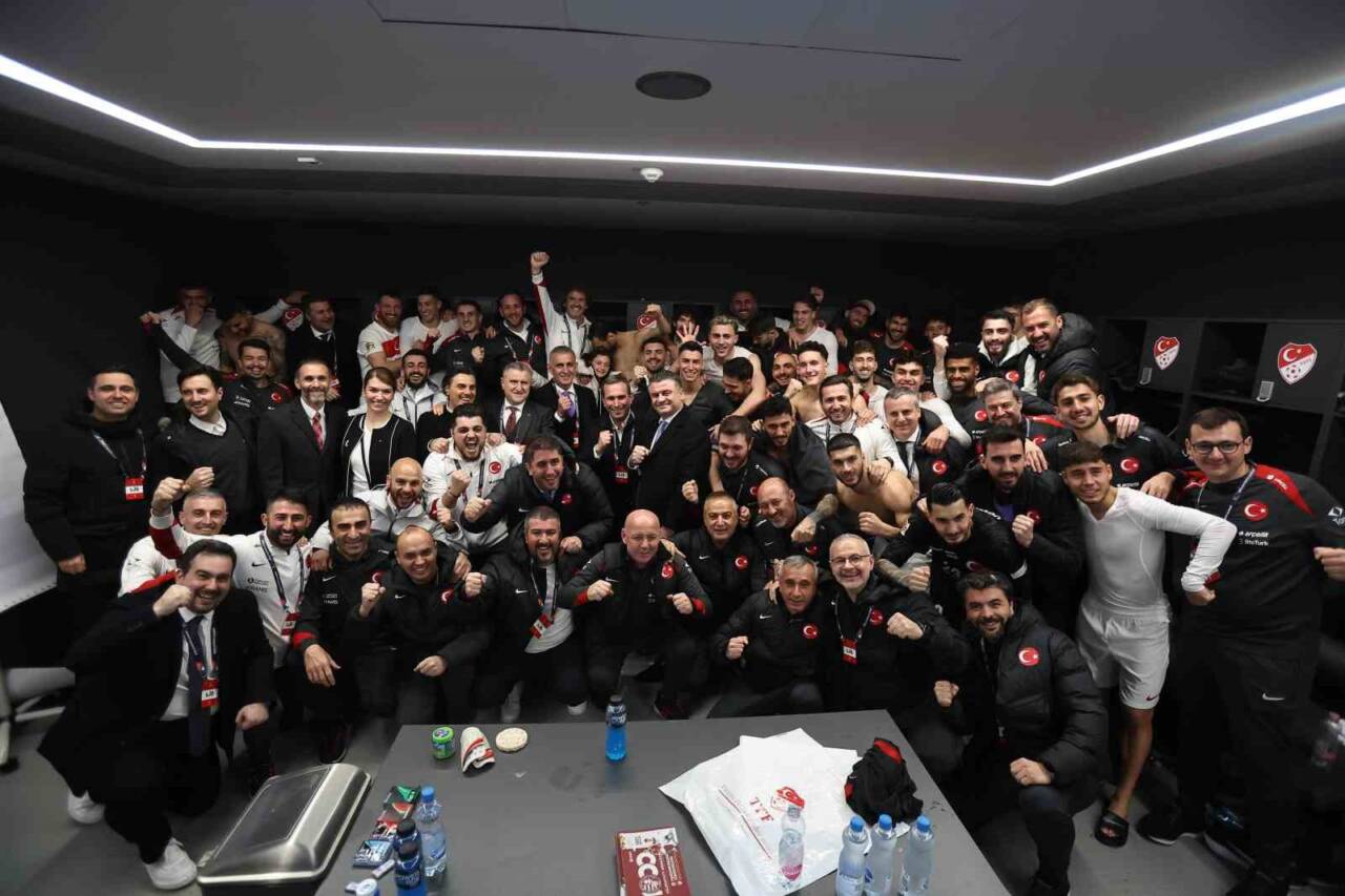 Cumhurbaşkanı Recep Tayyip Erdoğan, A Milli Futbol Takımı’nın Macaristan'ı 3-0