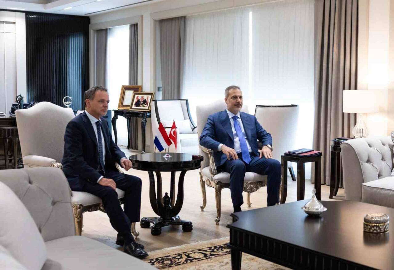 Dışişleri Bakanı Hakan Fidan, Hollanda Dışişleri Bakanı Caspar Veldkamp ile
