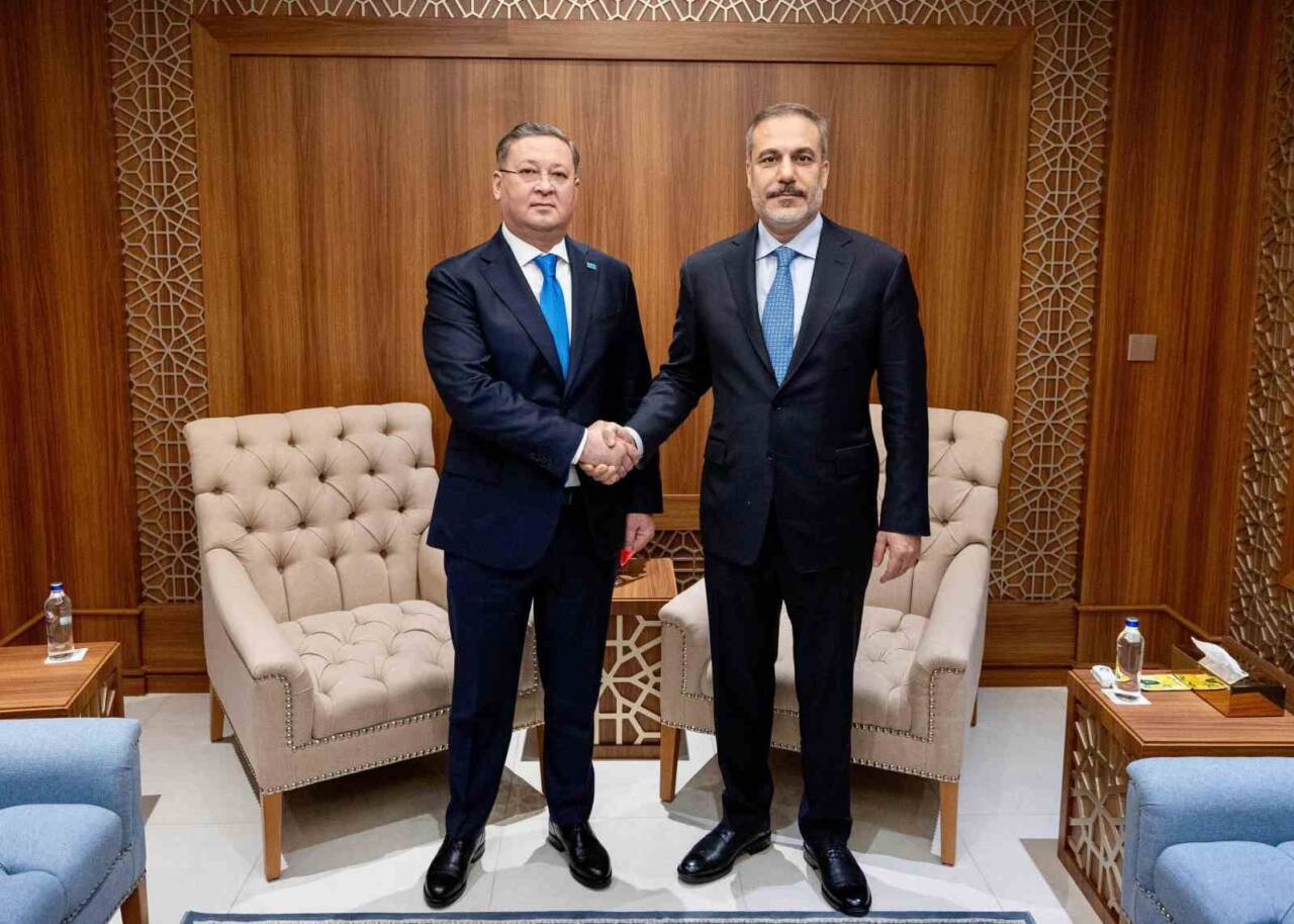 Dışişleri Bakanı Hakan Fidan, Suudi Arabistan temasları çerçevesinde Kazakistan Başbakan