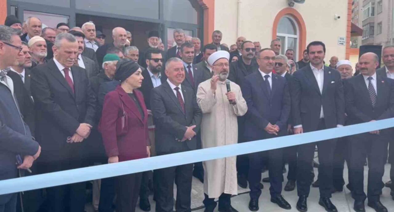 Diyanet İşleri Başkanı Prof. Dr. Ali Erbaş, Tekirdağ'daki yeni caminin