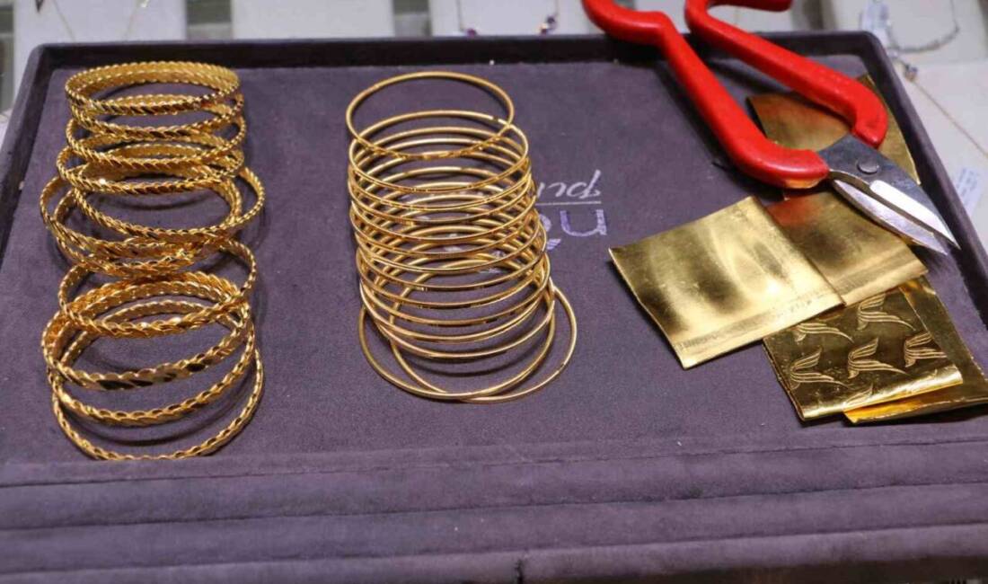 Diyarbakır Kuyumcular ve Sarraflar Odası Başkanı Mehmet Yüksel, kesme altın