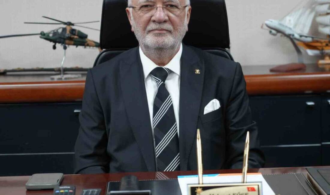 AK Parti Genel Başkan Vekili Mustafa Elitaş, CHP lideri Özgür