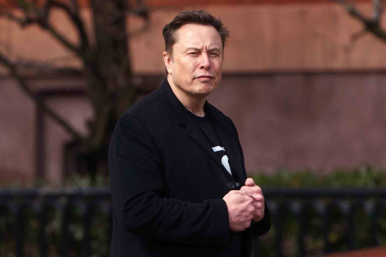 ABD’li milyarder Elon Musk, “Eğer Starlink’i kapatırsam Ukrayna’nın tüm cephe