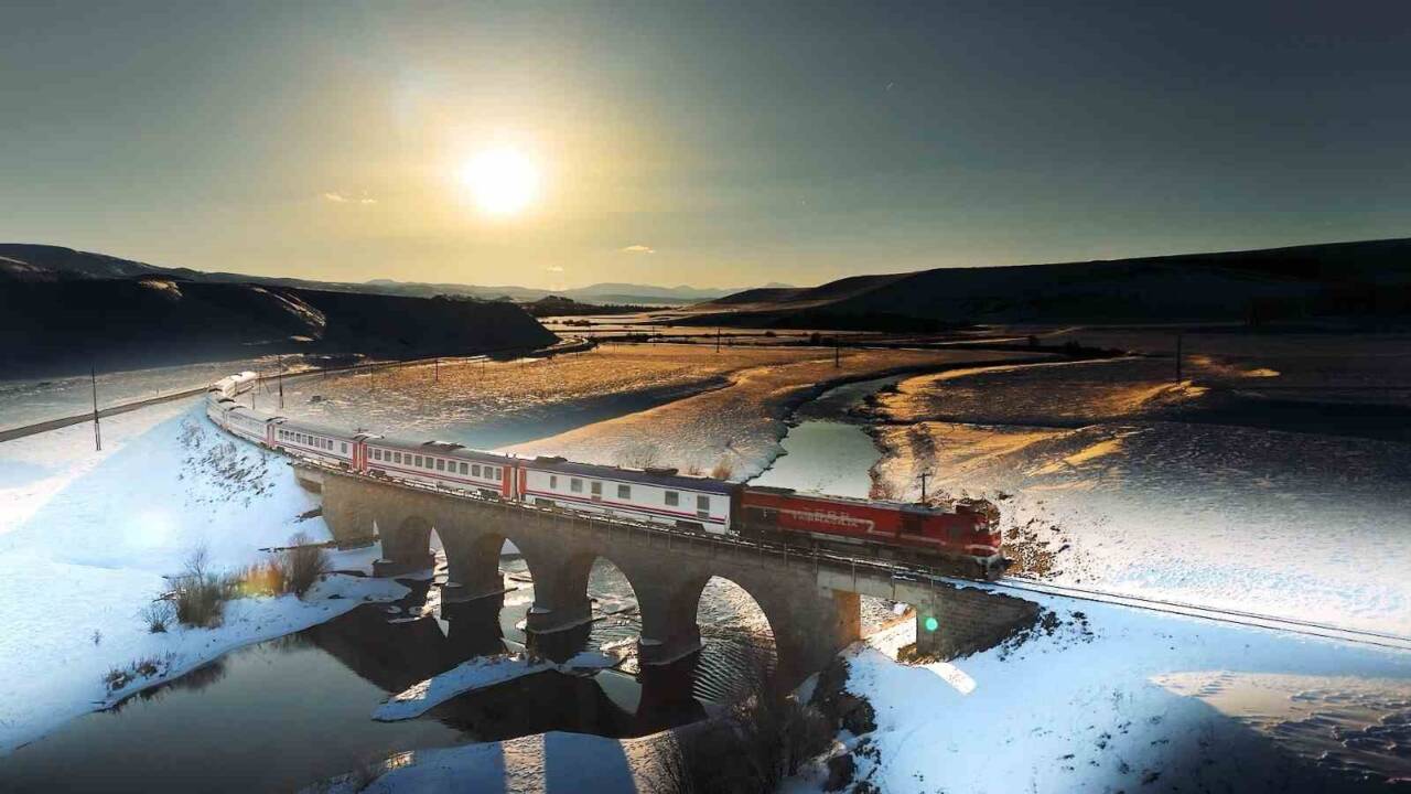 Erzurum Valiliği’nce yapılan Doğu Ekspresi paylaşımı kısa sürede binlerce beğeni