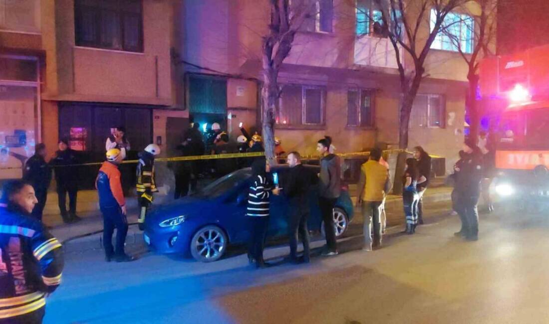 Erzurum'un Yakutiye ilçesinde, Rabia Ana Mahallesi'ndeki 4 katlı apartmanın bodrum