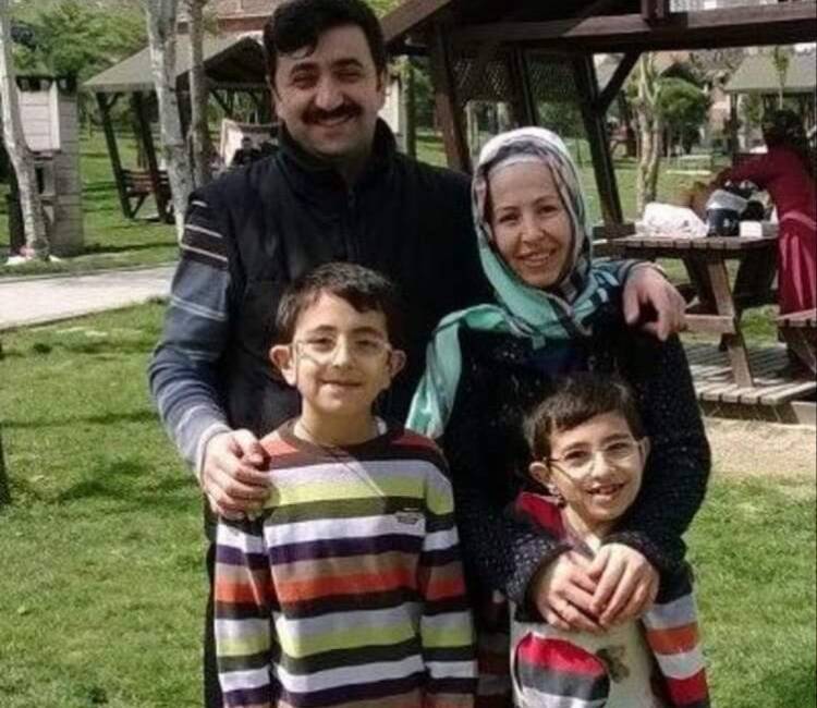 İstanbul Esenyurt’ta yaklaşık bir ay önce boşandığı ve aynı evde