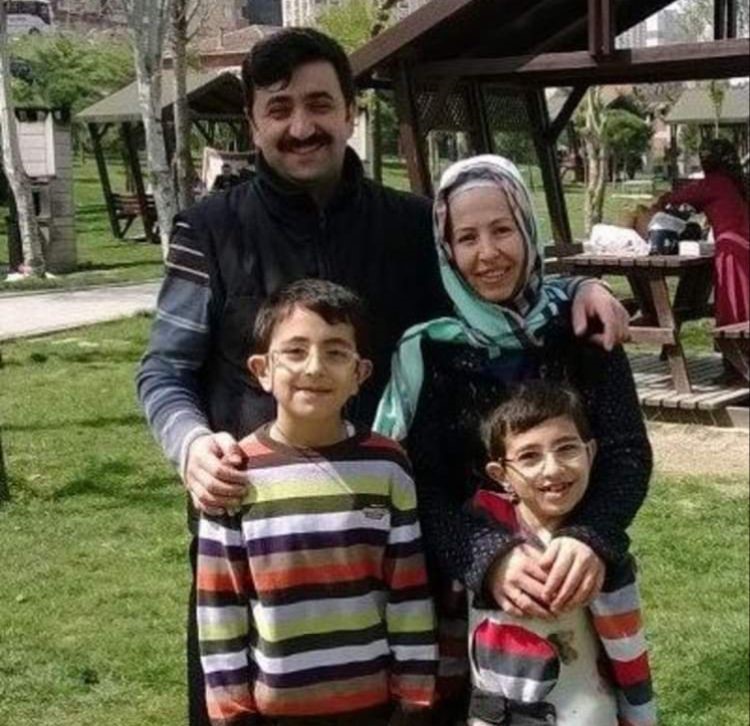 İstanbul Esenyurt’ta yaklaşık bir ay önce boşandığı ve aynı evde