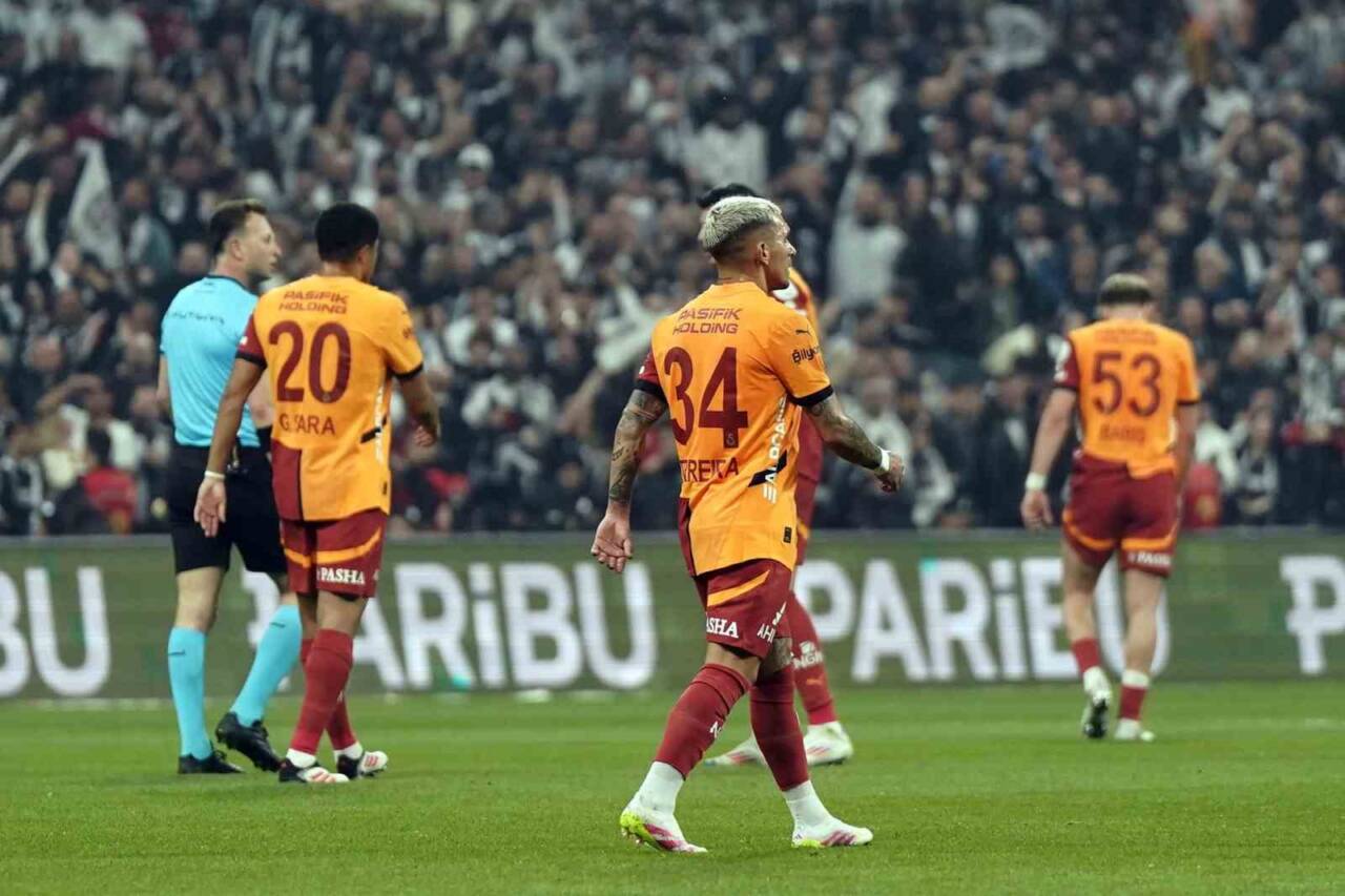 Galatasaray, 29. hafta mücadelesinde Beşiktaş'a 2-1 mağlup olarak Trendyol Süper