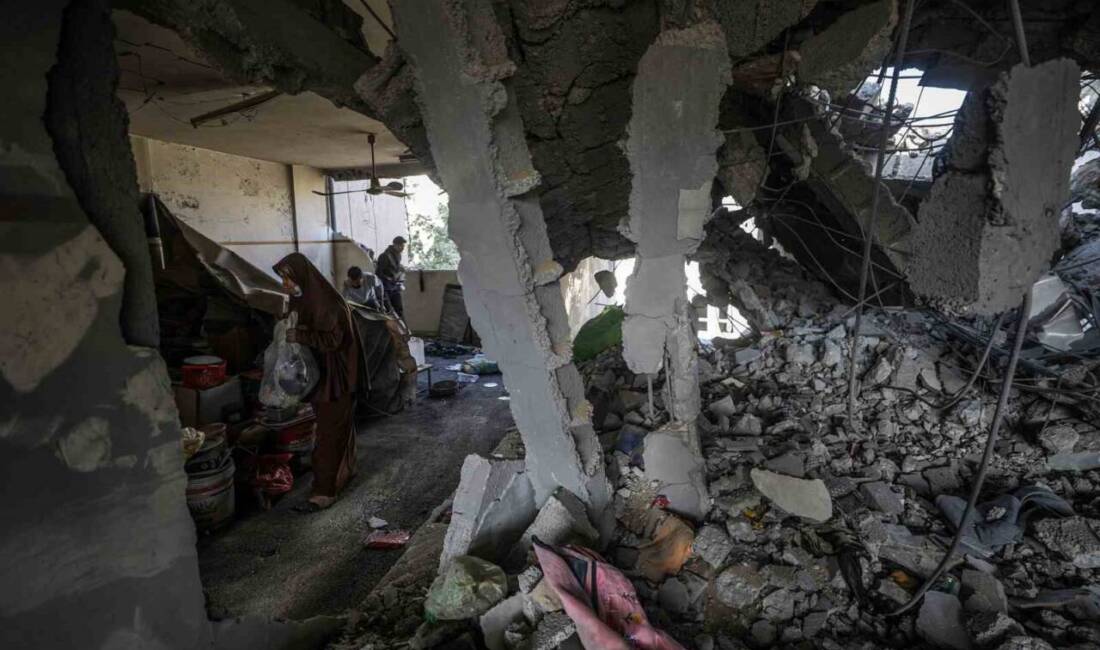 İsrail ordusunun Gazze'deki okuluna düzenlediği hava saldırısında 30 kişi hayatını