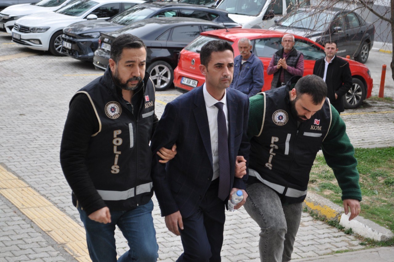 Isparta'nın Gelendost ilçesi Belediye Başkanı Mustafa Özmen, Yalvaç Cumhuriyet Başsavcılığı'nın