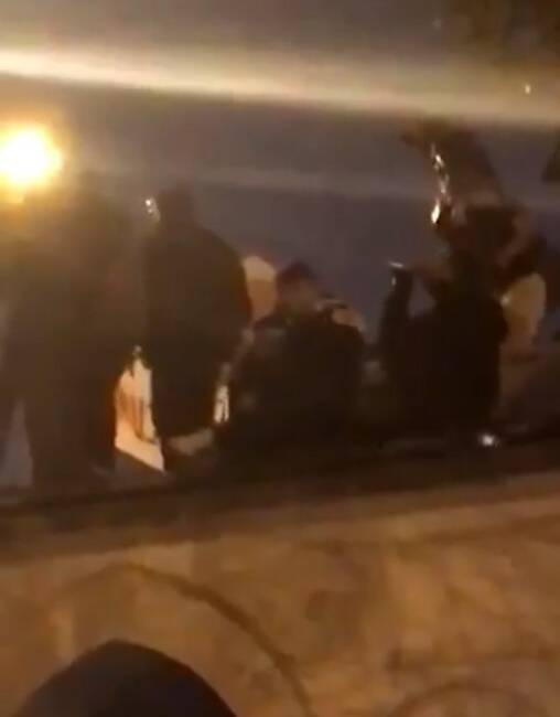 İstanbul'da Ekrem İmamoğlu'na yönelik yolsuzluk soruşturmasını protesto eden gruplar, Şehzade