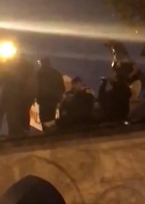 İstanbul'da Ekrem İmamoğlu'na yönelik yolsuzluk soruşturmasını protesto eden gruplar, Şehzade