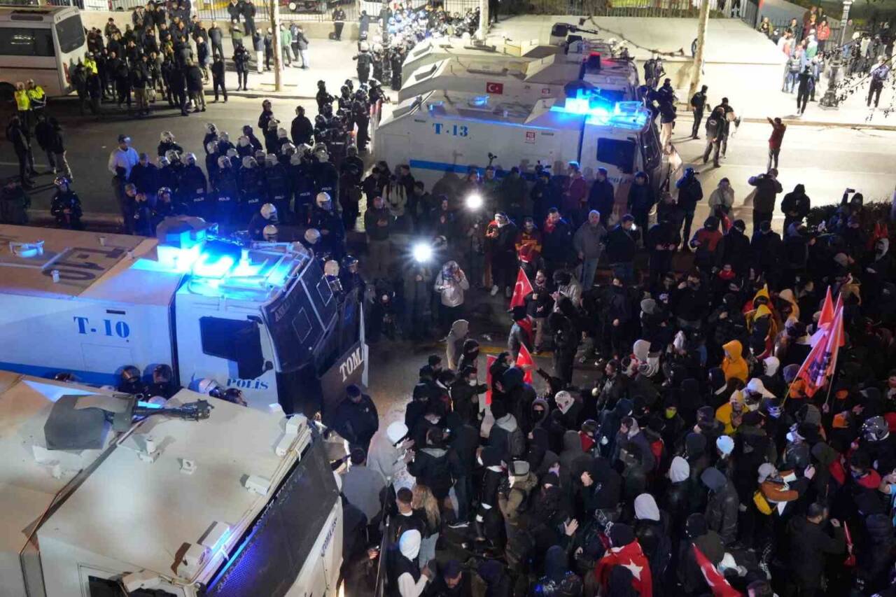 İstanbul Büyükşehir Belediye Başkanı Ekrem İmamoğlu'nun tutuklanması, Ankara'da protestolara neden