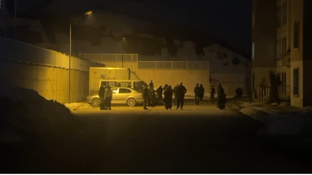 Irak’ın Erbil kentinde meydana gelen 4.8 büyüklüğündeki deprem Hakkari’den de