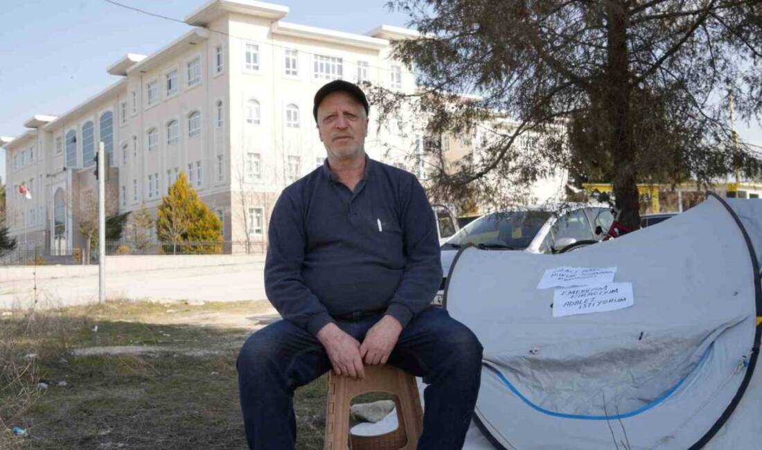 Burdur’da bir kişi, kira bedelinin yüksek oranda artırılmasını protesto etmek