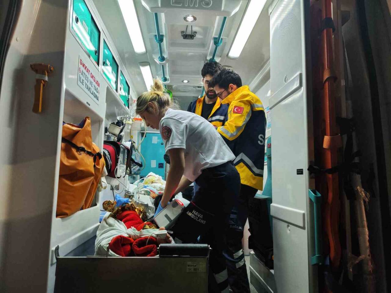 Kuzey Makedonya'nın Koçana kentindeki yangında yaralanan 9 kişinin durumu kritik