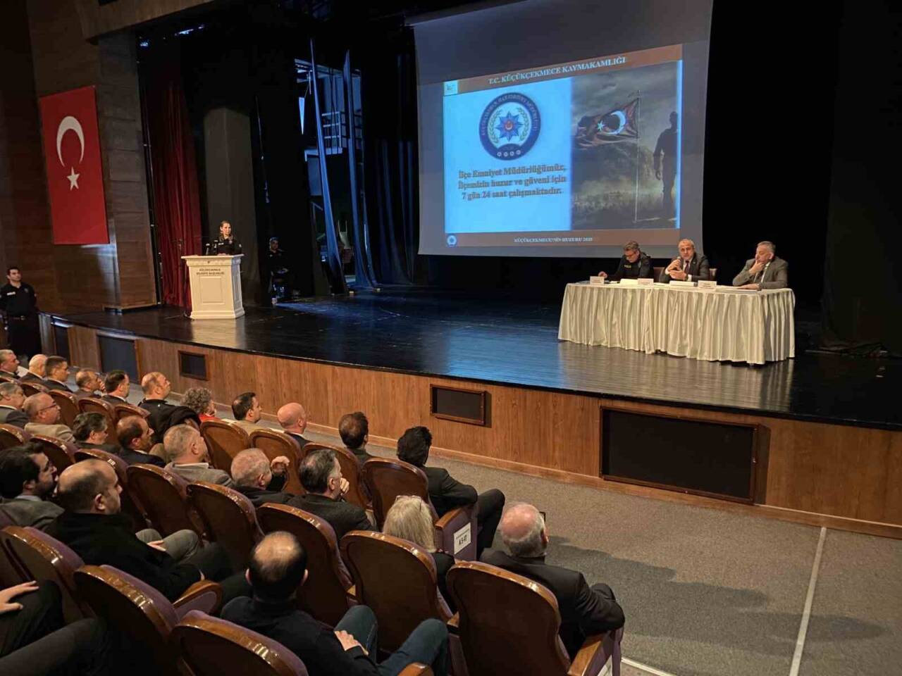 Küçükçekmece Kaymakamlığı ve İlçe Emniyet Müdürlüğü ilçede güven huzuru sağlamak