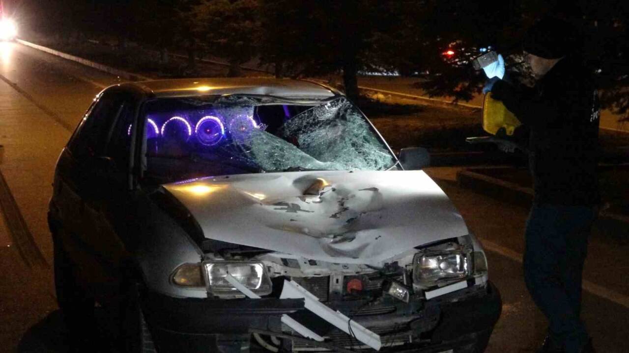 Malatya’da yolun karşısına geçmeye çalışırken otomobilin çarptığı yaşlı adam hayatını