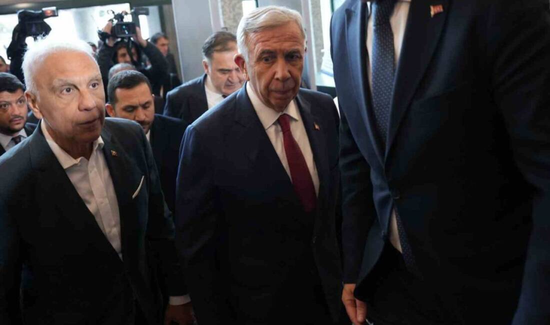 Ankara Büyükşehir Belediye Başkanı Mansur Yavaş, İstanbul Büyükşehir Başkanı Ekrem