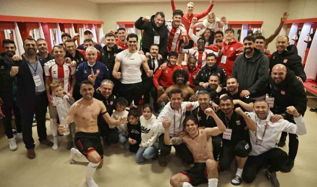 Trendyol Süper Lig’in 27. haftasında Sivassporlu futbolcular, Göztepe galibiyetinin ardından