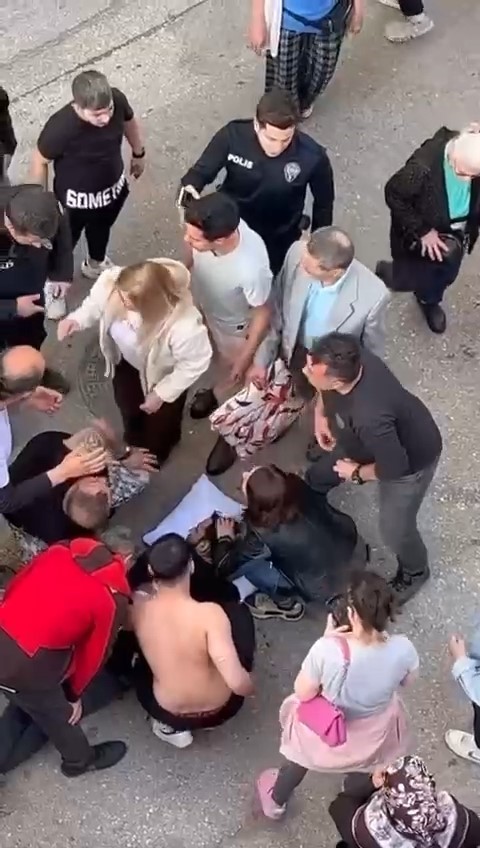 Bursa’da sokakta yürürken kimliği belirsiz bir şahıs tarafından sırtından bıçaklanan