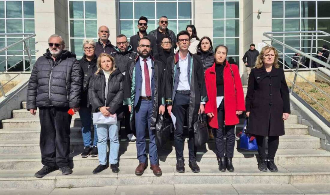 Tekirdağ'ın Süleymanpaşa ilçesinde Eren Uzuner, platonik aşık olduğu Fatma Özdemir'i