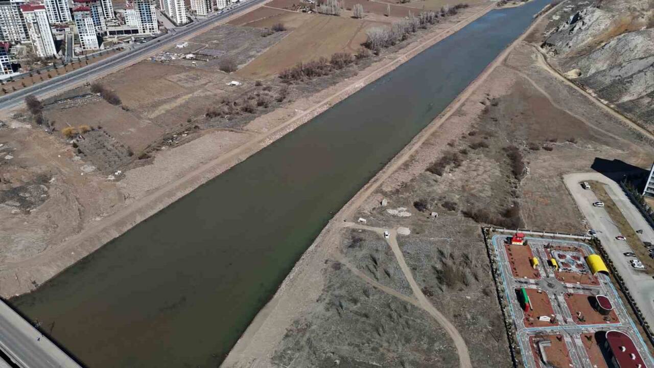 Sivas’ta geçtiğimiz aylarda etkili olan yoğun kar yağışı ve dondurucu