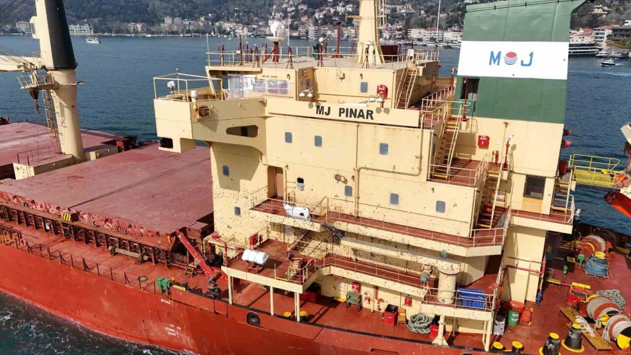 Ukrayna'nın Odessa Limanı'na düzenlenen füze saldırısında dört mürettebat hayatını kaybeden