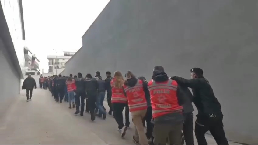 Tekirdağ merkezli 13 ilde sahte yatırım vaadiyle vatandaşları dolandıran suç